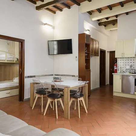 With Private Garden Apartamento
