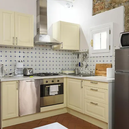 With Private Garden Apartamento Florencia
